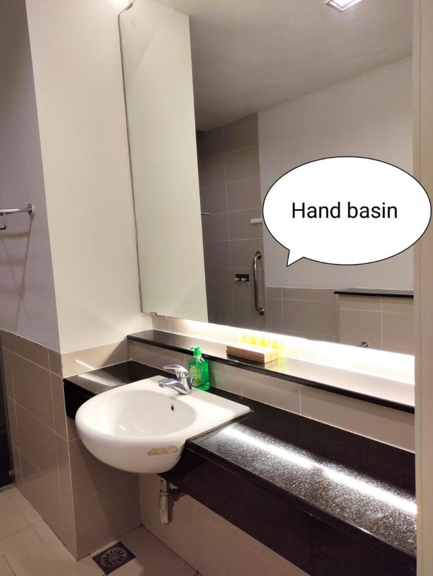 Modern Suites Kl クアラルンプール エクステリア 写真